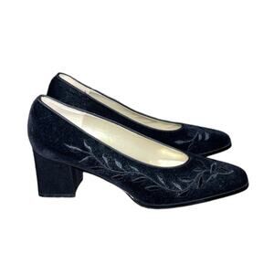 NWOB Hillard & Hanson Vintage Velvet Floral Stitching Black Square Pump Size 8